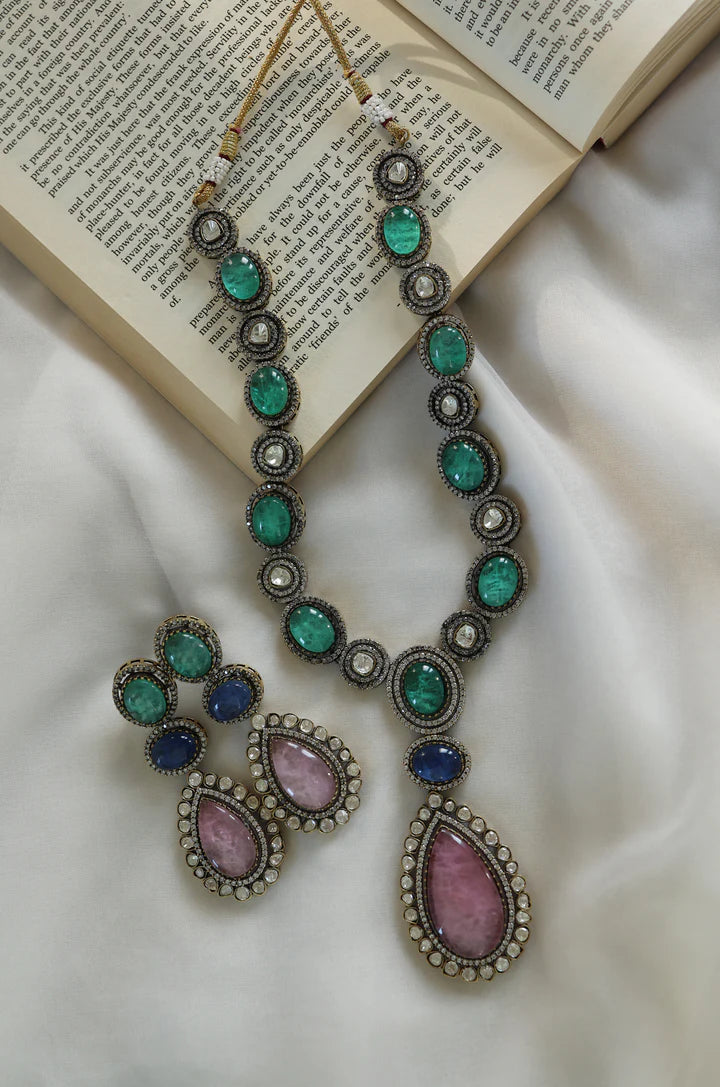 Anais Victorian Polki Necklace Set