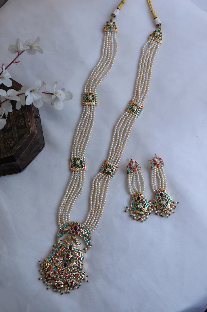 Aamira Jadau Necklace Set