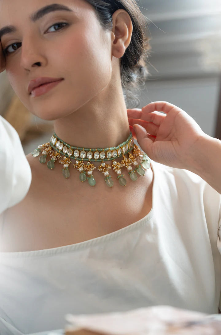 Awan Kundan Mint Necklace