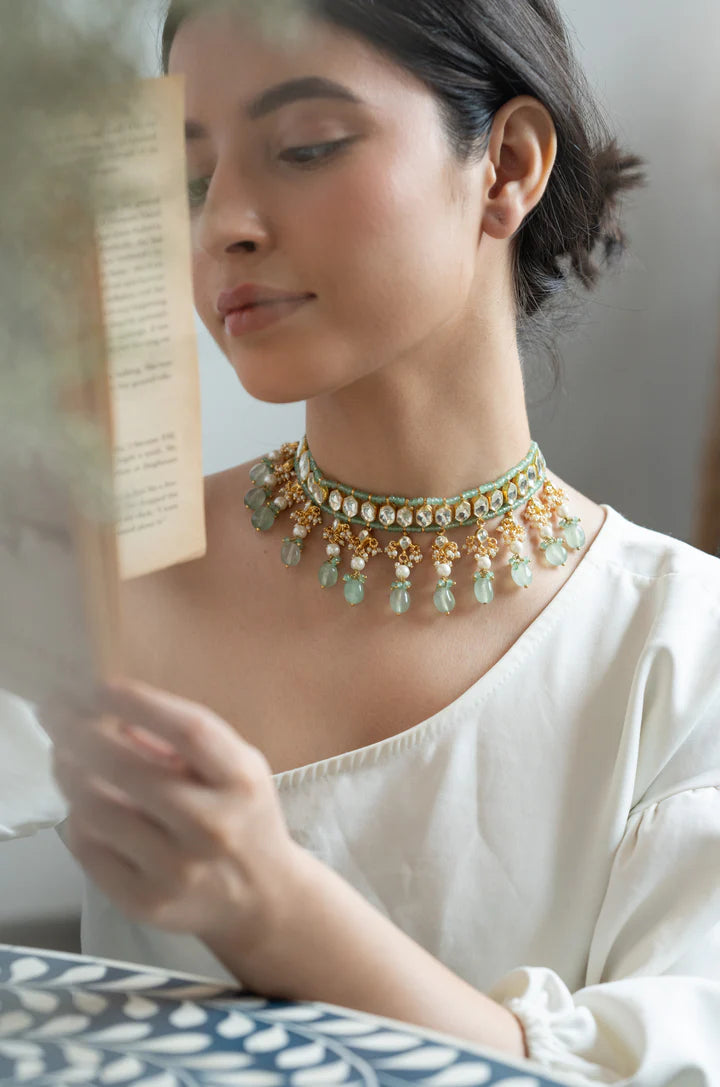 Awan Kundan Mint Necklace