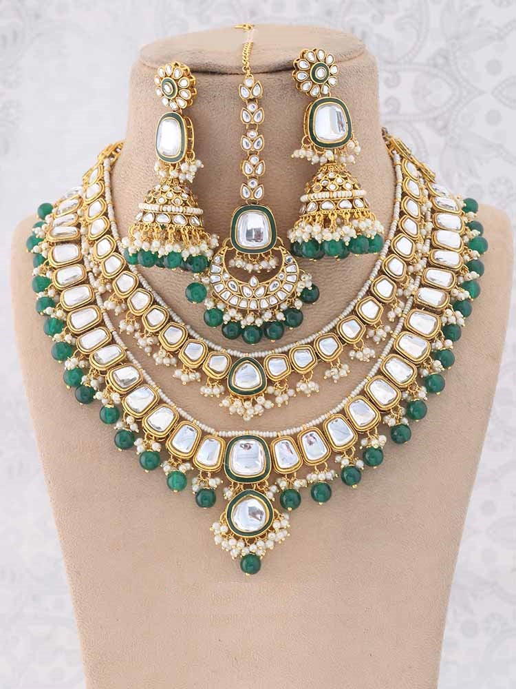 EMERALD ARCHISHA JEWELLERY SET