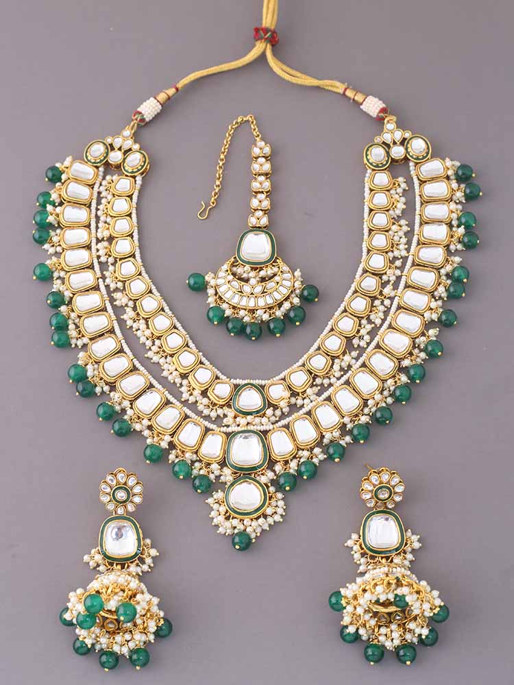 EMERALD ARCHISHA JEWELLERY SET