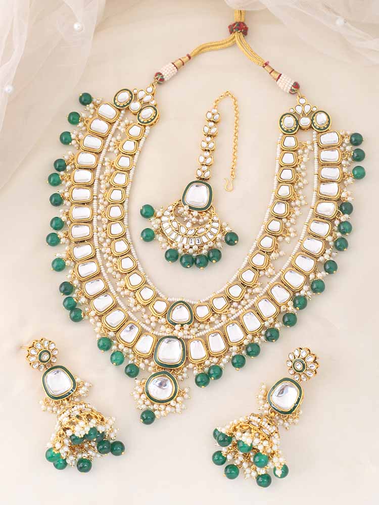 EMERALD ARCHISHA JEWELLERY SET