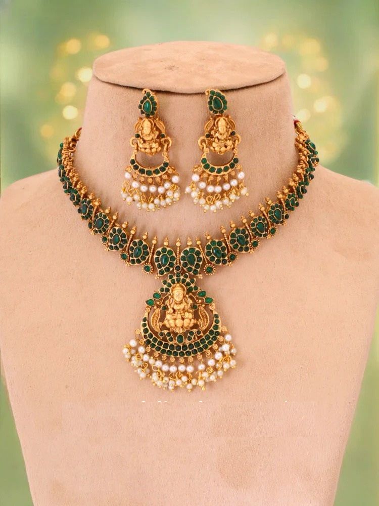 Emerald Indra Temple Jewellery Set