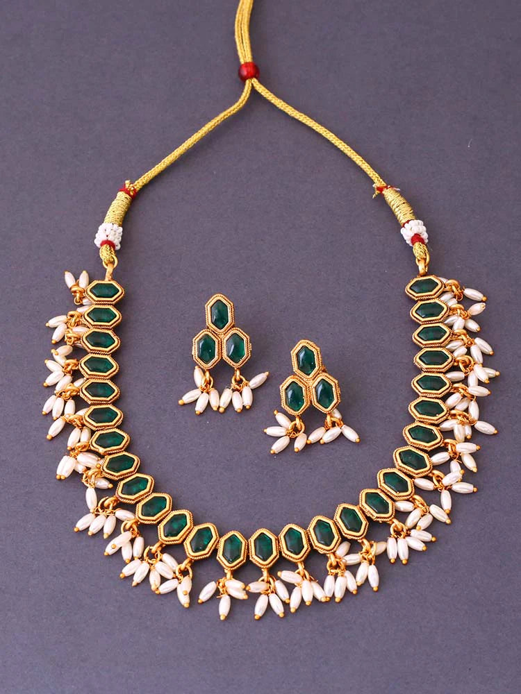 Emerald Nilakantha Antique Jewellery Set