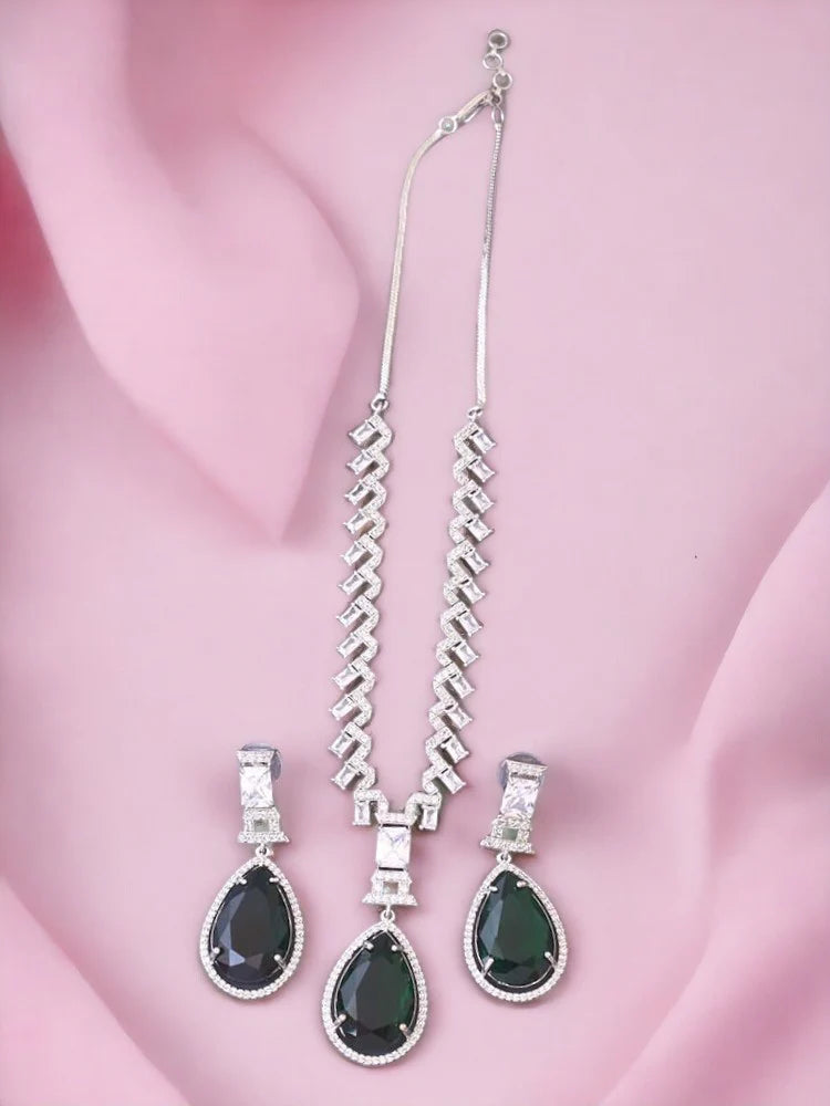 EMERALD XANDRA ZIRCONIA JEWELLERY SET