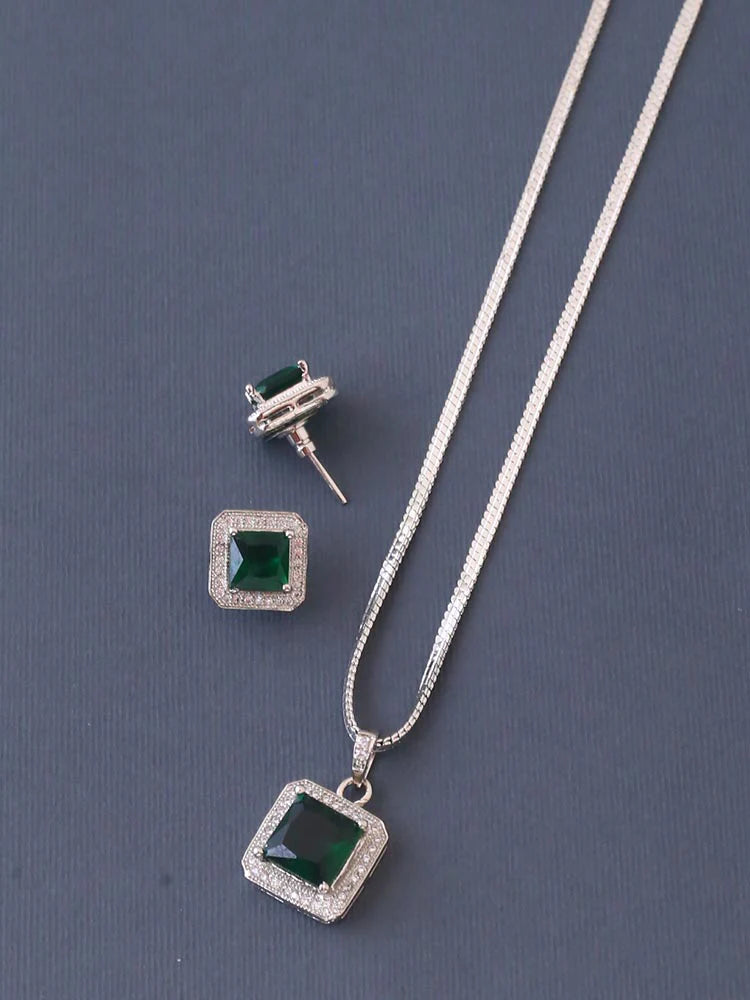 EMERALD ZYDE PENDANT SET