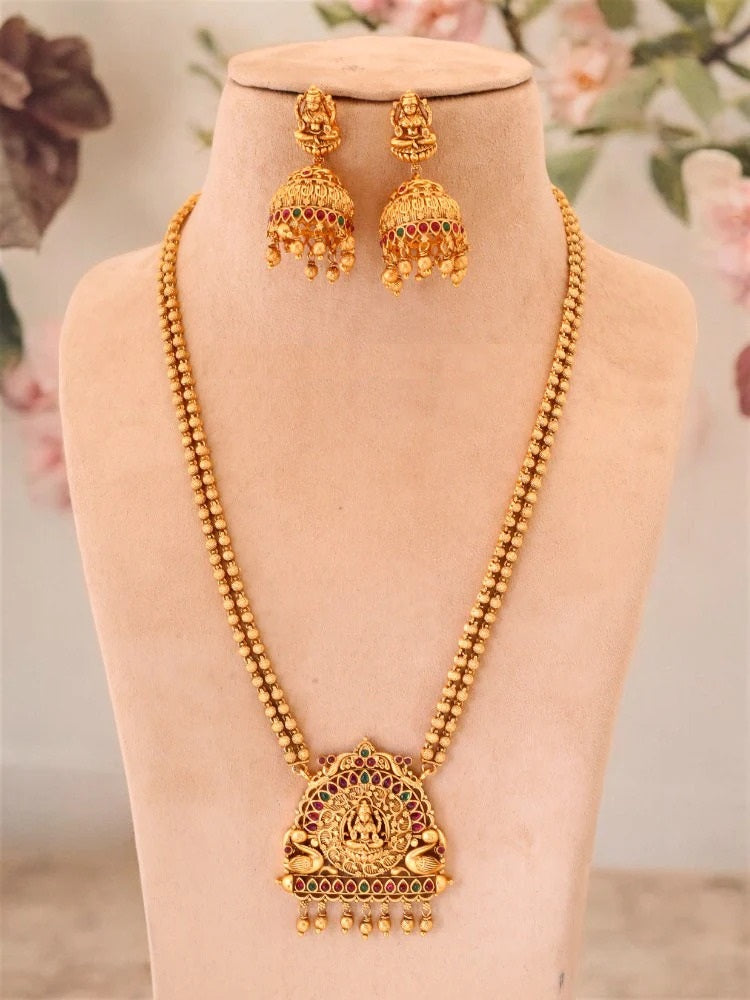 Golden Amba Temple Jewellery Set