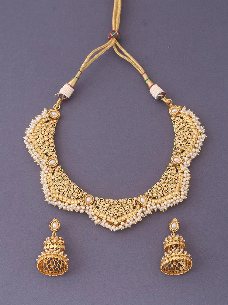 GOLDEN AVYAN JEWELLERY SET