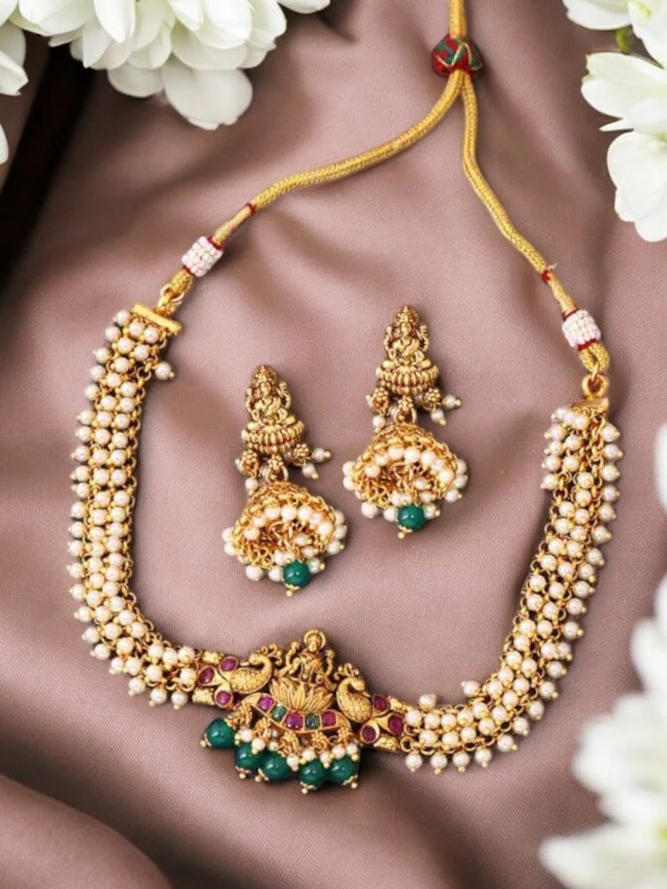 Golden Doorja Temple Jewellery Set