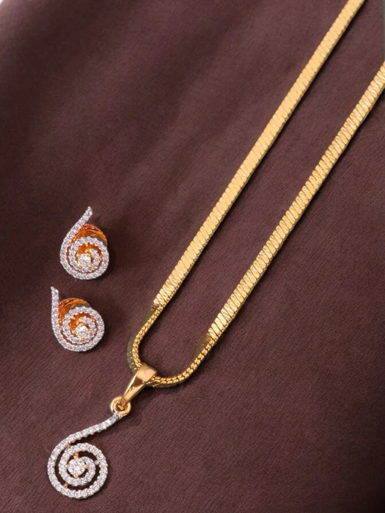 GOLDEN GENEVIEVE PENDANT SET