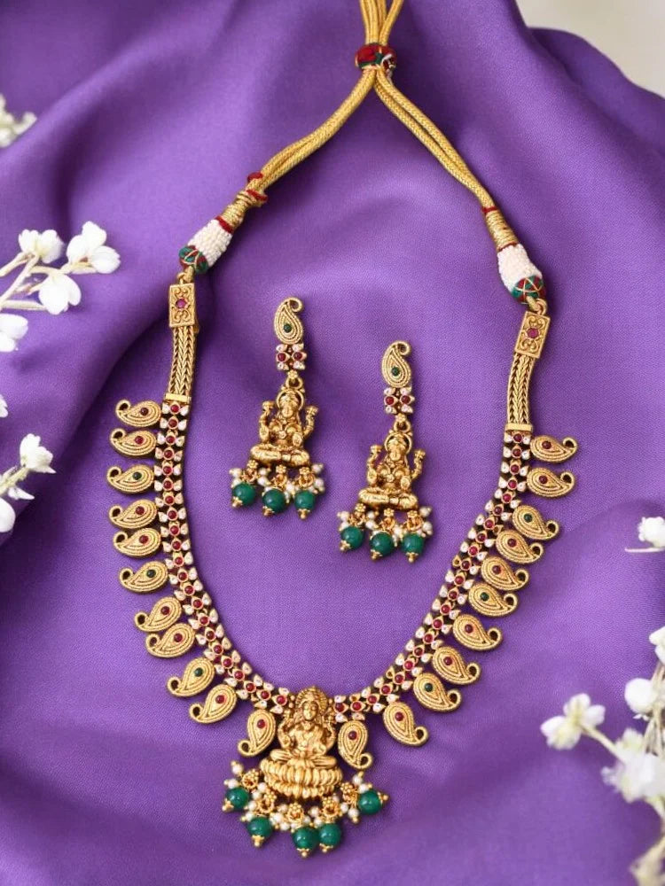 Golden Kanchan Temple Jewellery Set