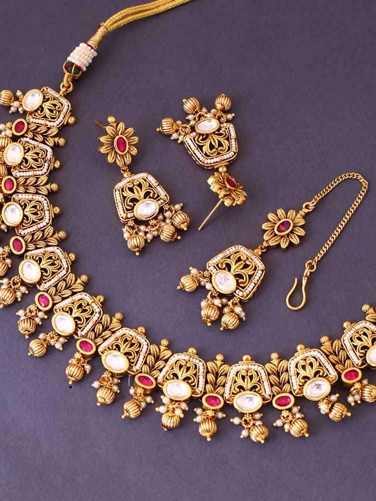 Golden Kanchana Antique Jewellery Set