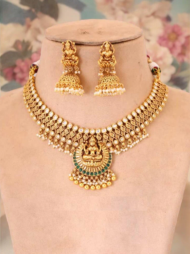 Golden Nandika Temple Jewellery Set