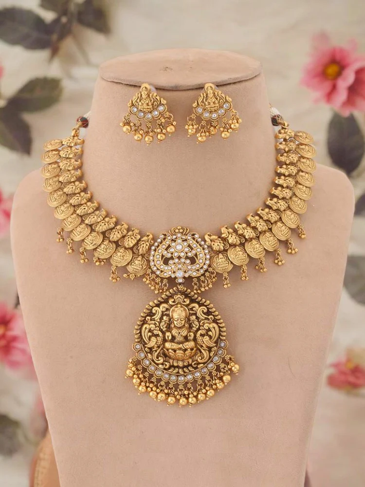 Golden Sitala Temple Jewellery Set