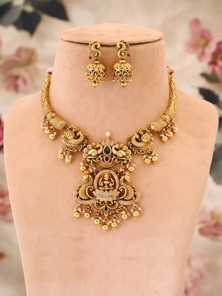 Golden Sureshwara Temple Jewellery Set