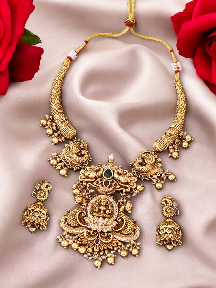 Golden Sureshwara Temple Jewellery Set