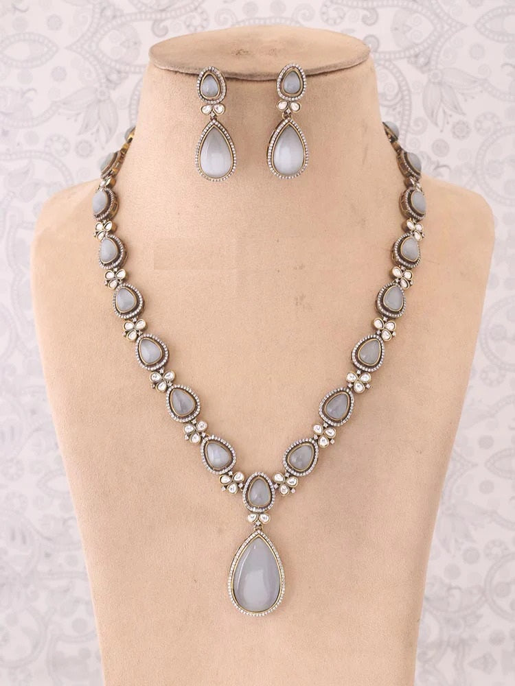 GREY BENY ZIRCONIA JEWELLERY SET