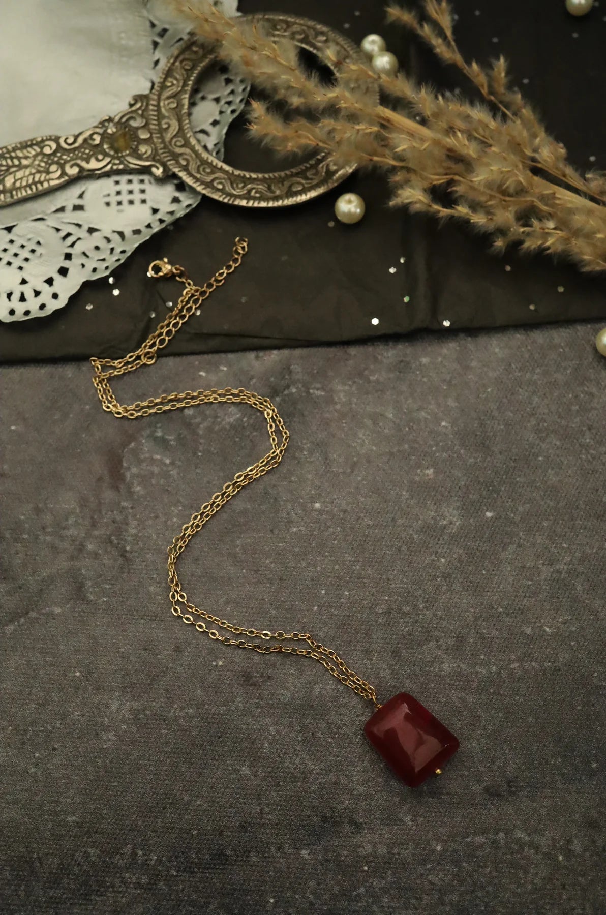 Ivagant Ruby Red Necklace