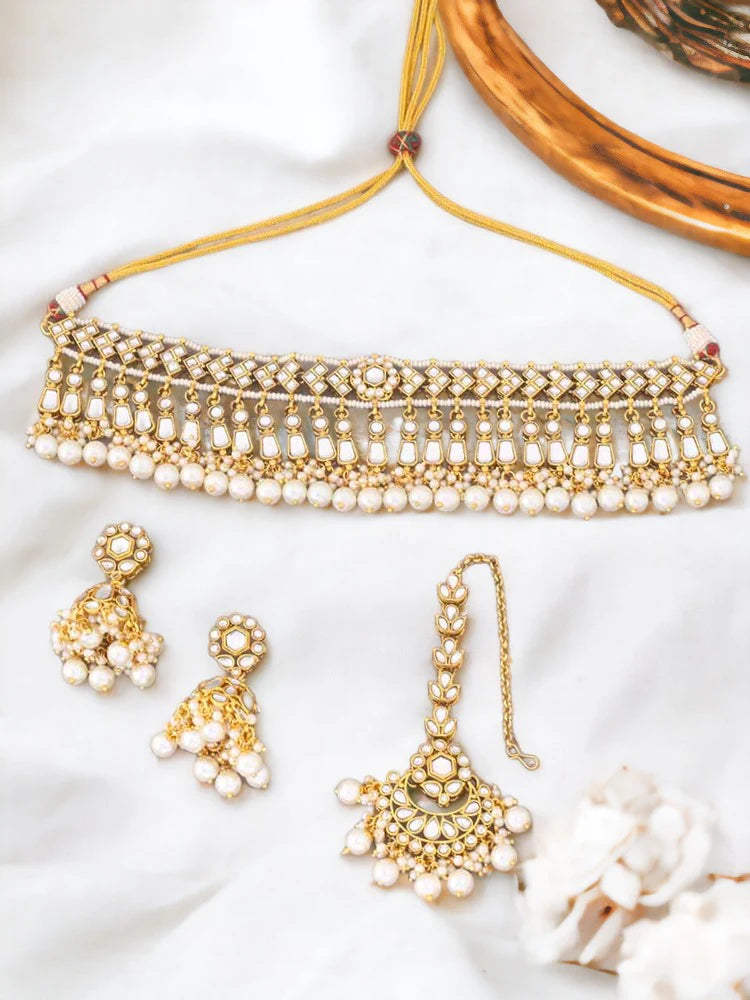 IVORY AANANDI JEWELLERY SET