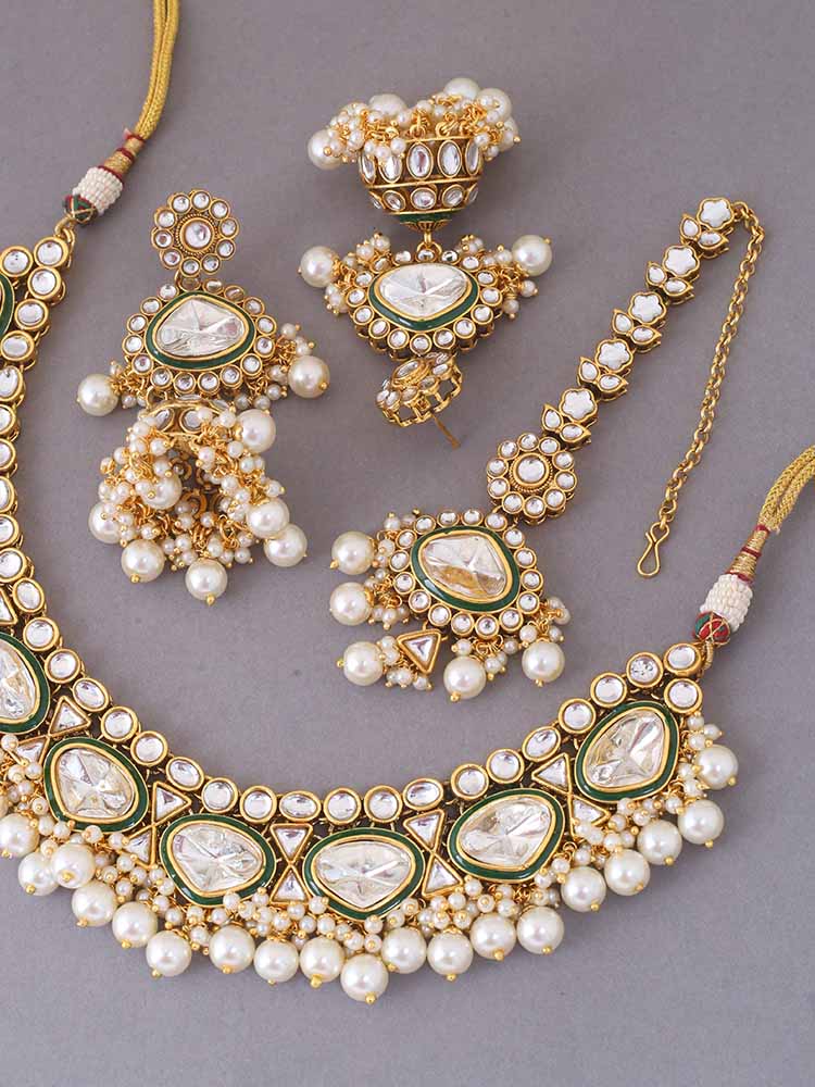 IVORY INDRANI JEWELLERY SET