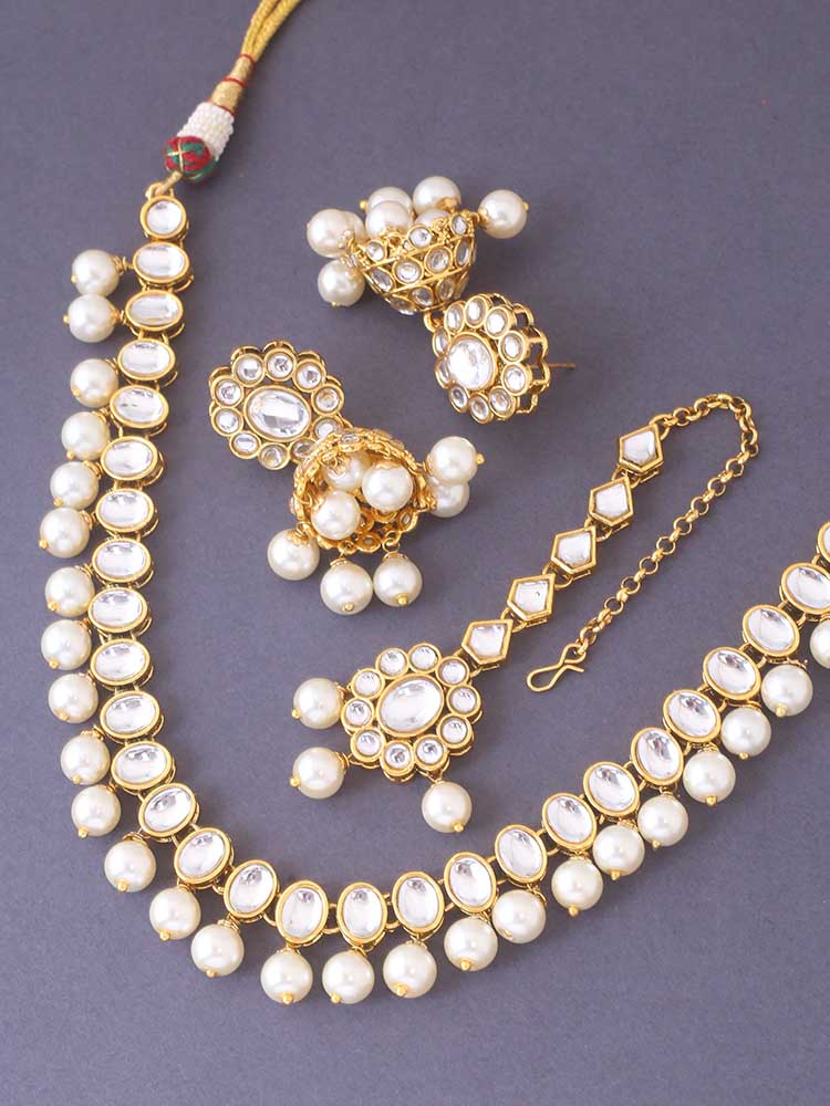 IVORY RUSHIKA JEWELLERY SET