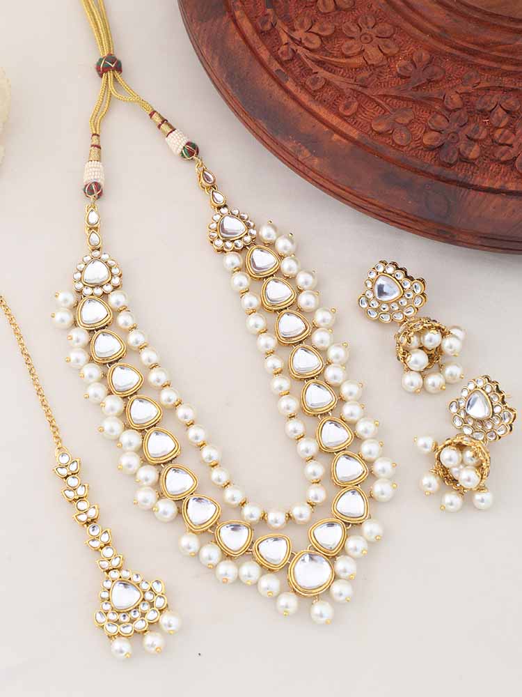 IVORY VIRIKA JEWELLERY SET