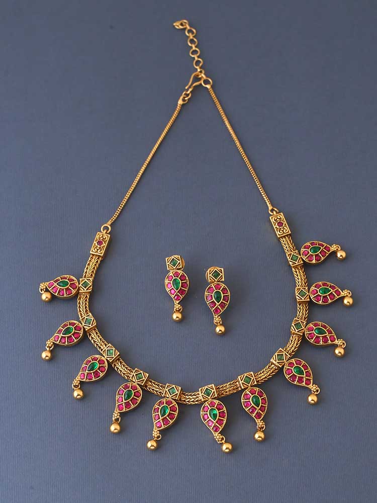 Multicolor Kamdhenu Antique Jewellery Set