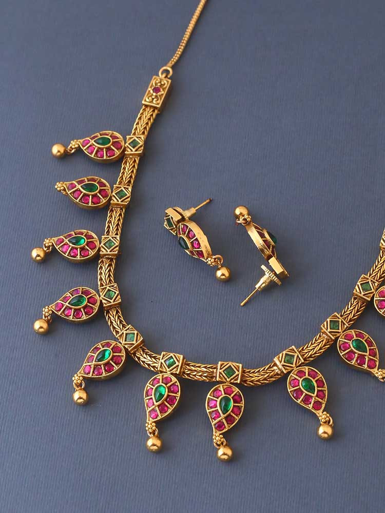 Multicolor Kamdhenu Antique Jewellery Set