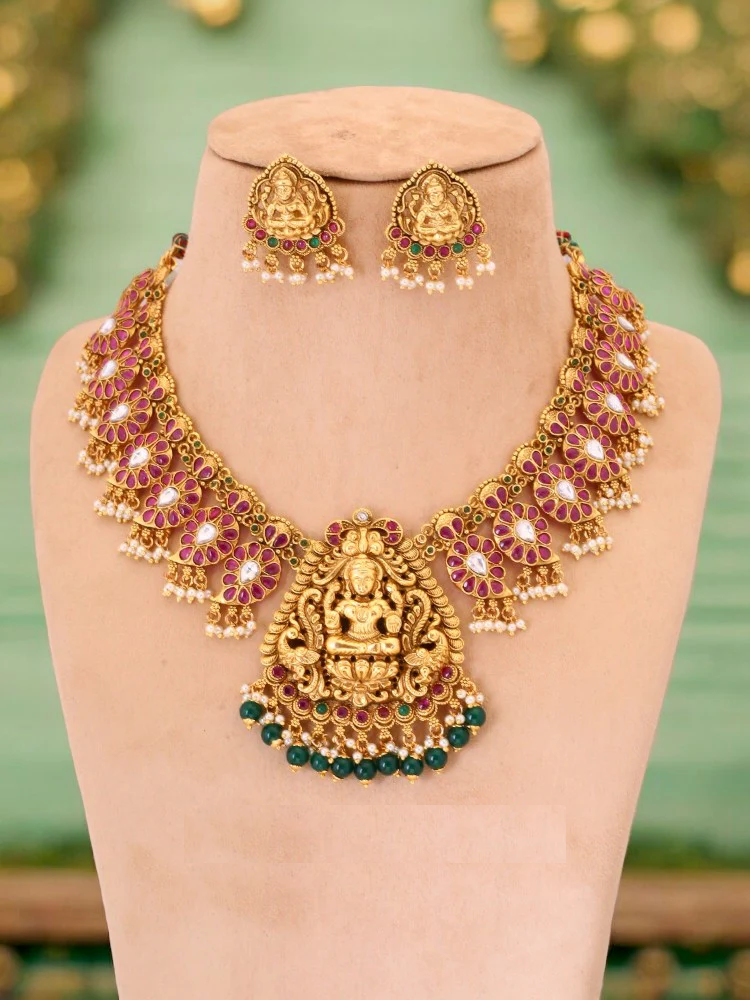 Multicolor Maheswari Temple Jewellery Set