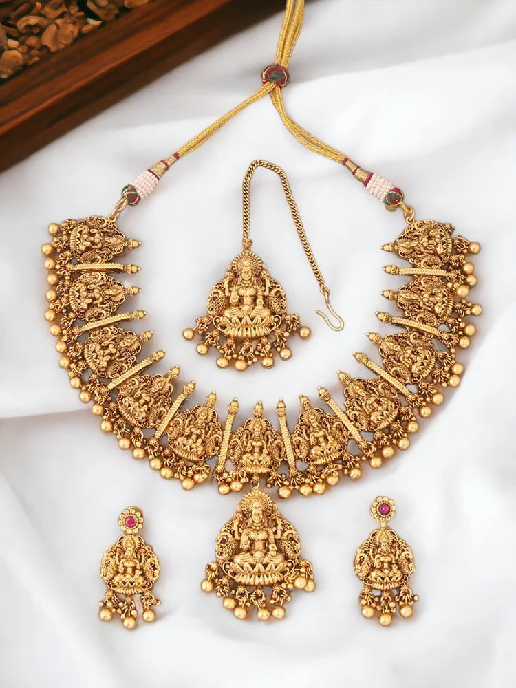 Rukmini Reversible Temple Jewellery Set